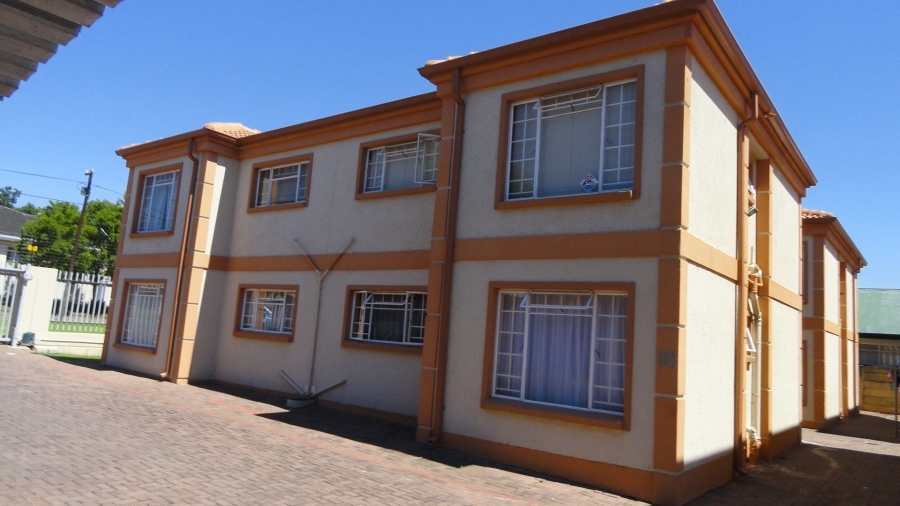 2 Bedroom Property for Sale in Miederpark North West